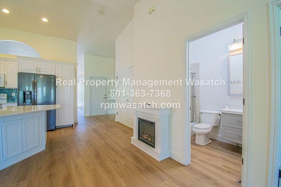 25 Clubhouse Dr - Photo 6 of 18