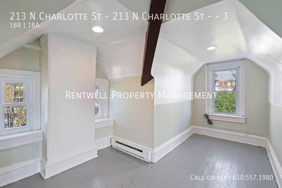 CHARLOTTE & #3 - Photo 6 of 15