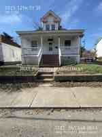 featured image of 1015 12th St Se