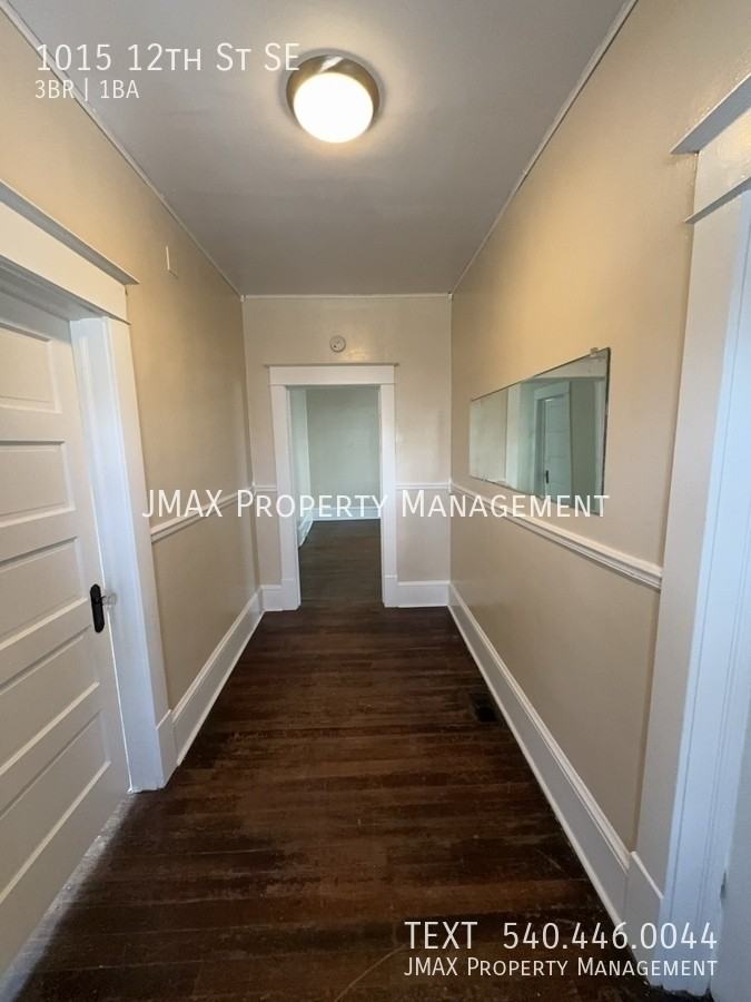 1015 12th St Se - Photo 4 of 11