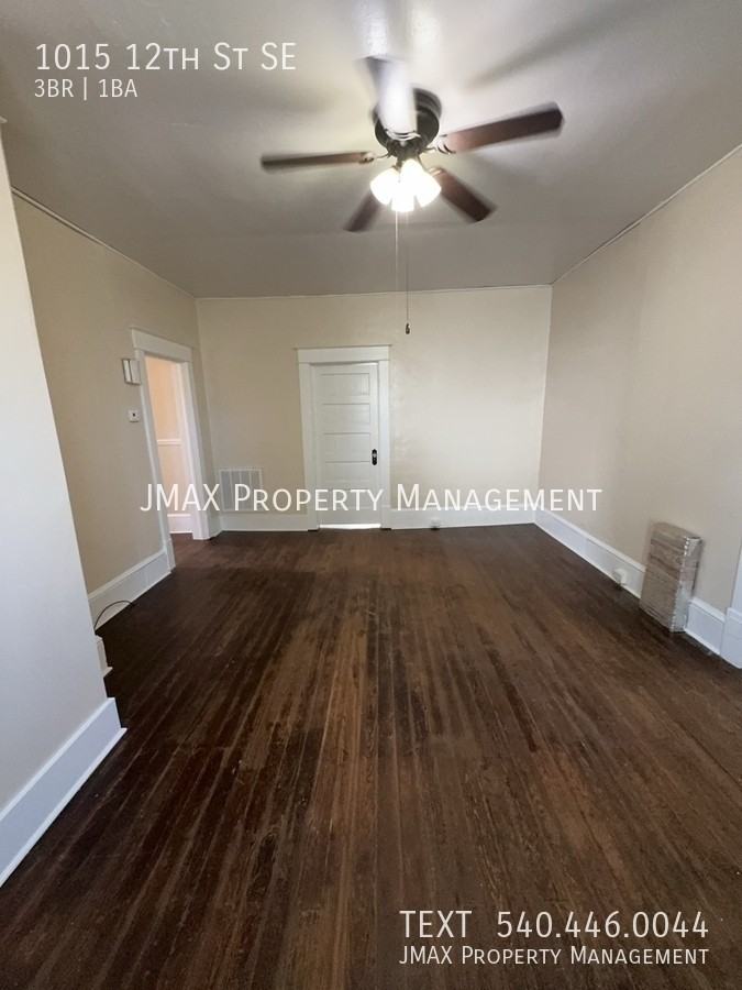 1015 12th St Se - Photo 5 of 11