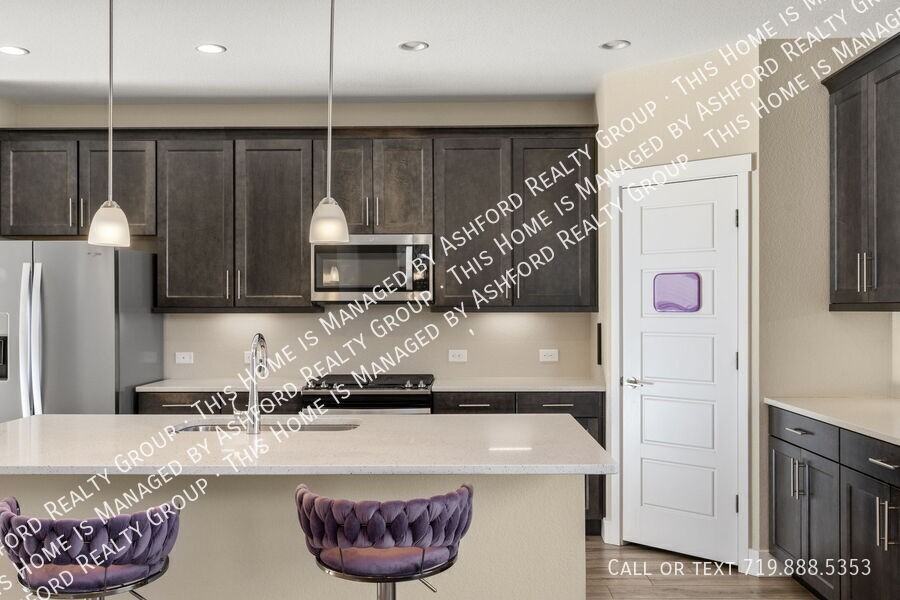 1367 Plentiful Dr - Photo 6 of 25