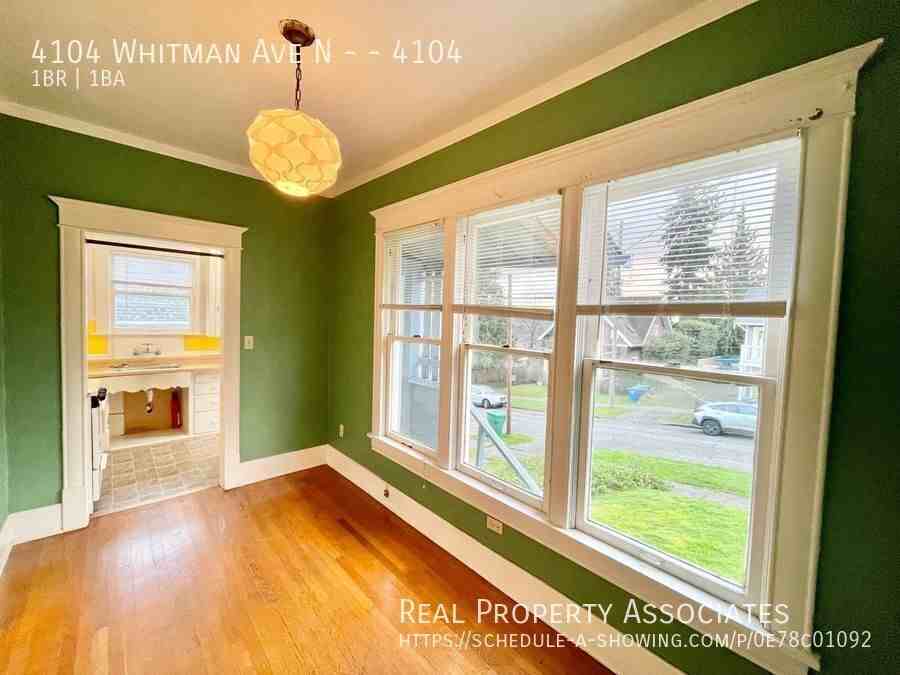 4104 Whitman Ave N #4104 - Photo 6 of 25