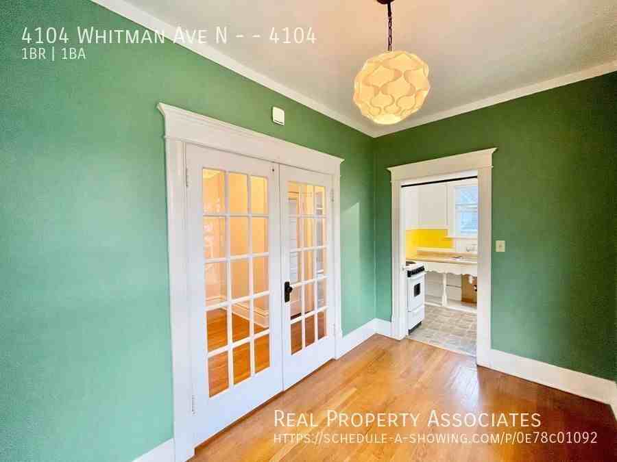 4104 Whitman Ave N #4104 - Photo 7 of 25