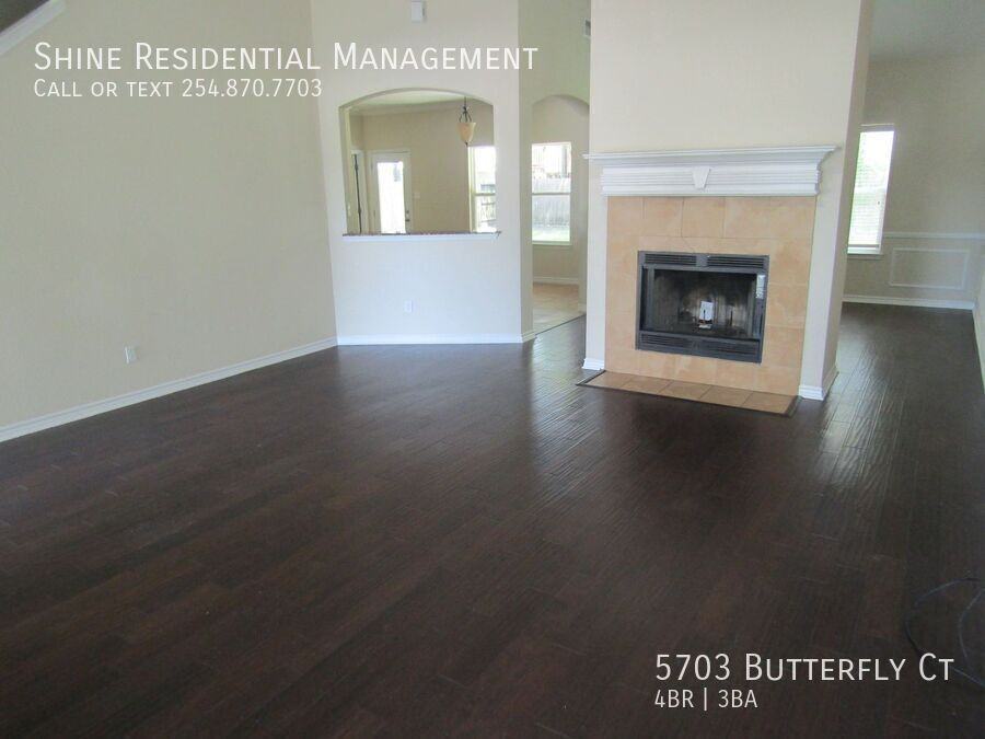 5703 Butterfly Ct - Photo 2 of 19