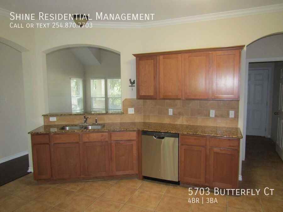 5703 Butterfly Ct - Photo 6 of 19