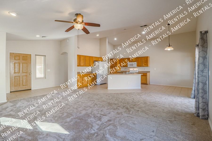 10464 E Jan Cir - Photo 6 of 40
