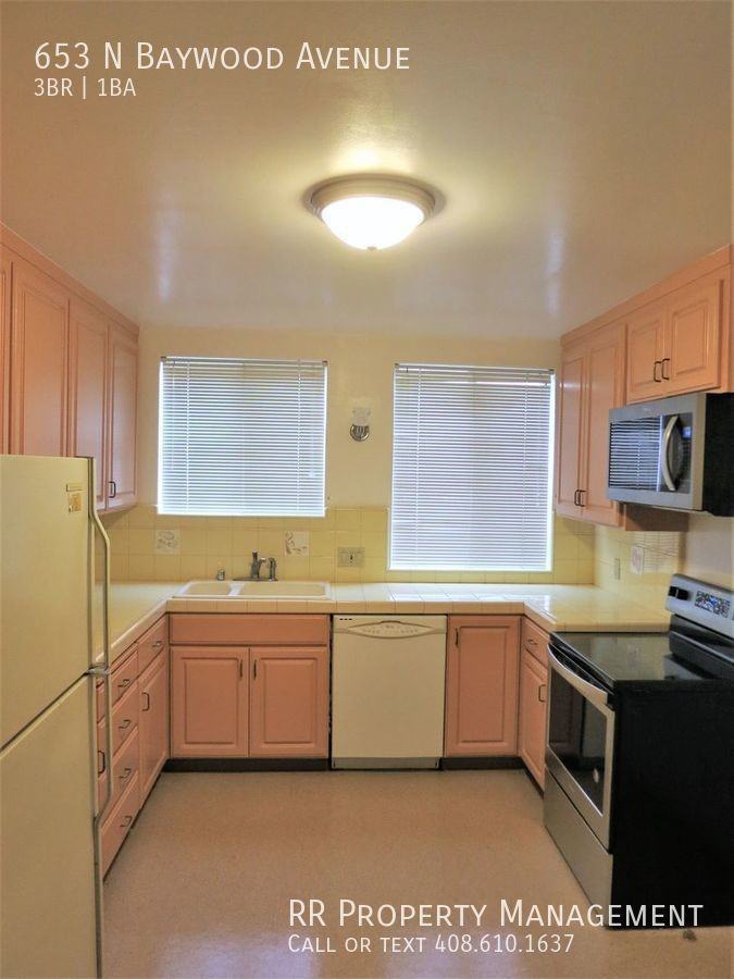 653 N Baywood Ave - Photo 5 of 18