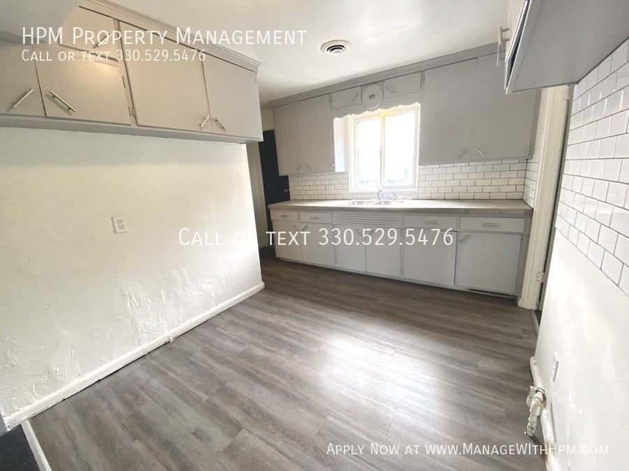 1415 Yale Ave Nw #6 - Photo 7 of 11