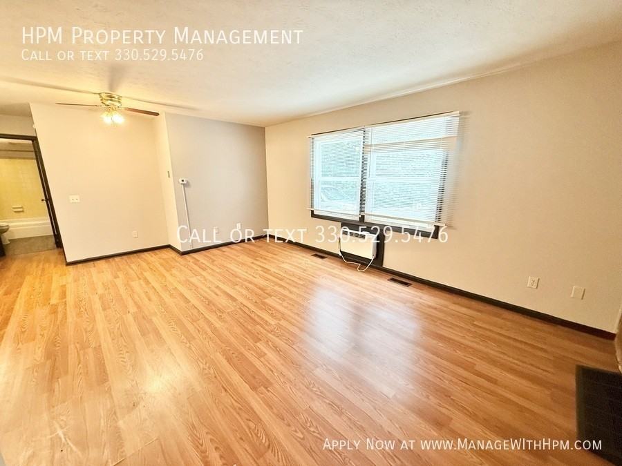 839 34th St Nw #6 - Photo 4 of 10