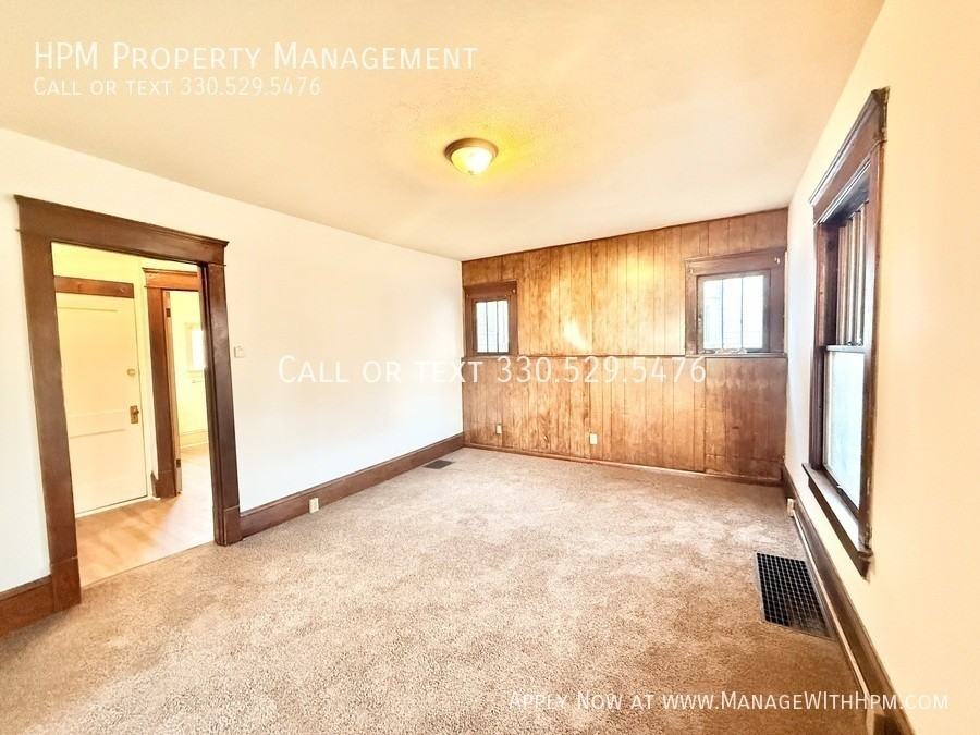 2300 9th St Sw - Photo 3 of 10