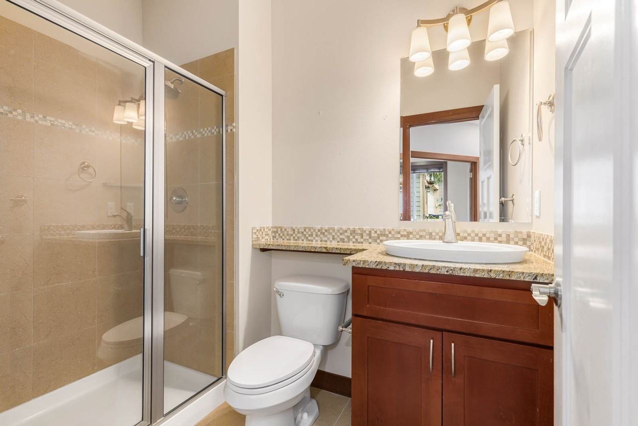 19625 2nd Dr Se - Photo 4 of 19