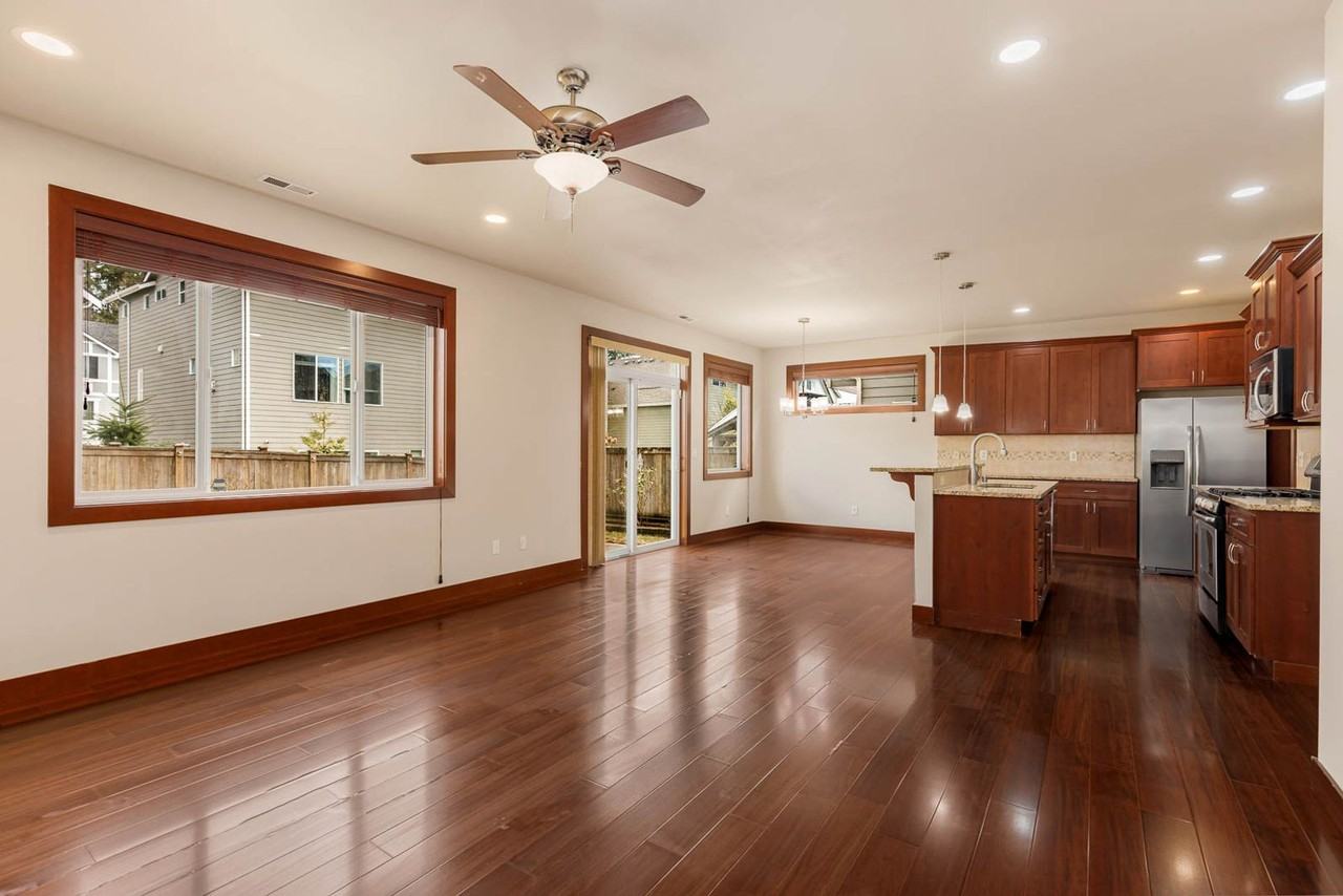 19625 2nd Dr Se - Photo 6 of 19