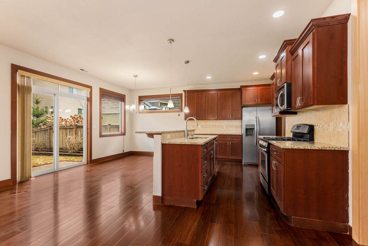 19625 2nd Dr Se - Photo 7 of 19