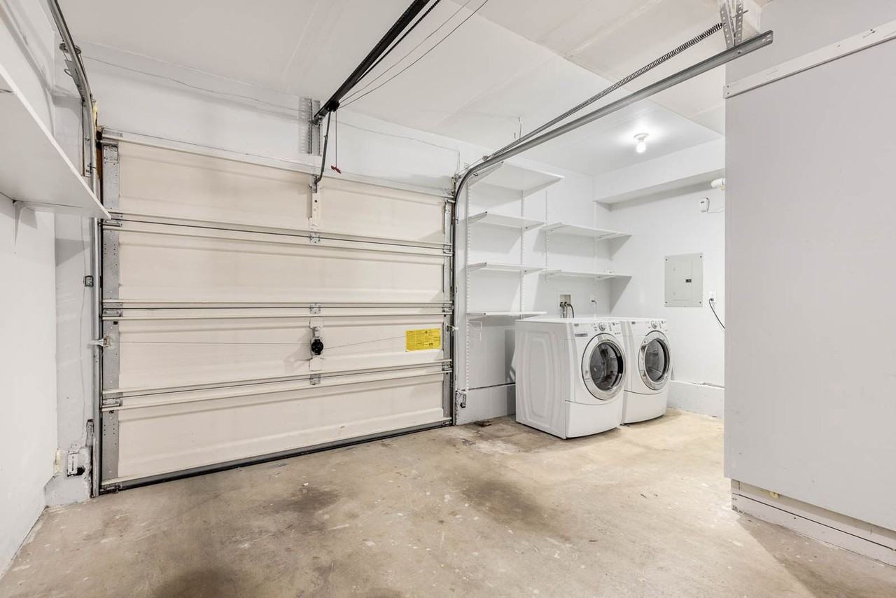 9046 Mary Ave Nw #A - Photo 4 of 19