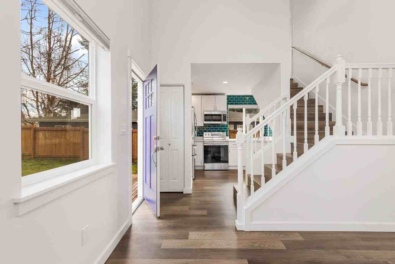 202 Nw 95th St #B - Photo 5 of 17