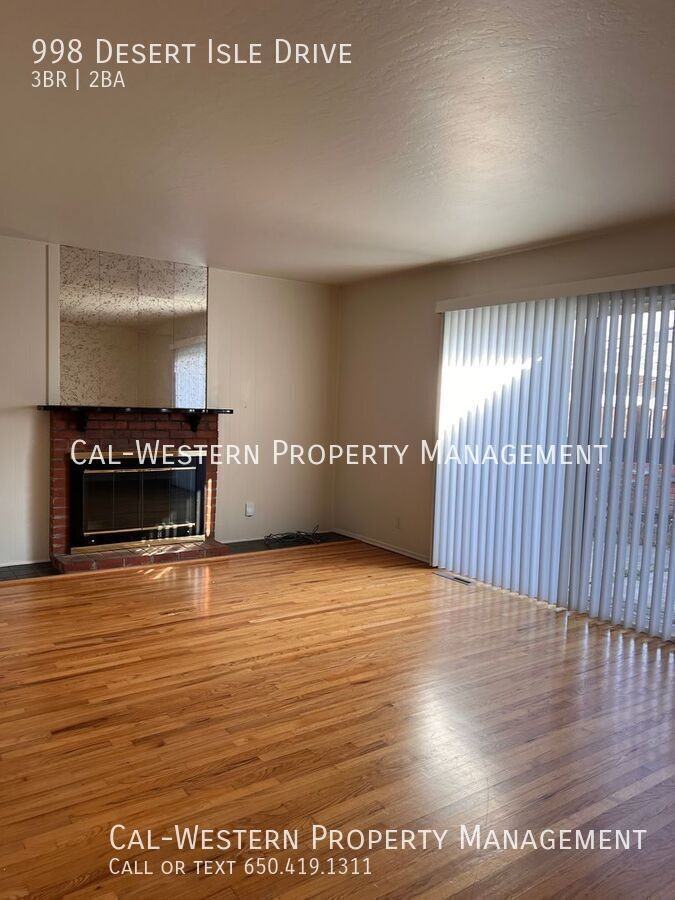 998 Desert Isle Dr - Photo 5 of 8