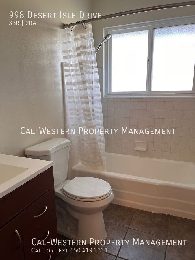 998 Desert Isle Dr - Photo 7 of 8