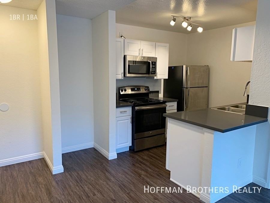 4124 Eagle Rock Blvd #308 - Photo 5 of 10