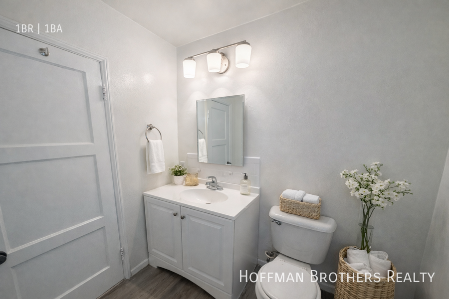 14161 Friar St #1 - Photo 4 of 5