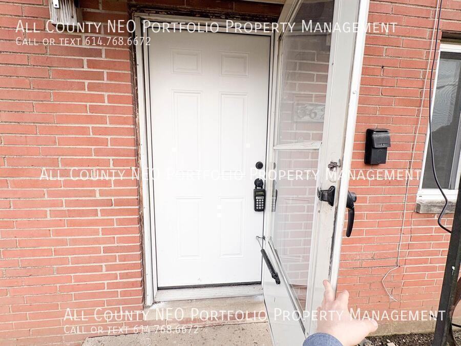 362 Woodland Ave - Photo 2 of 14