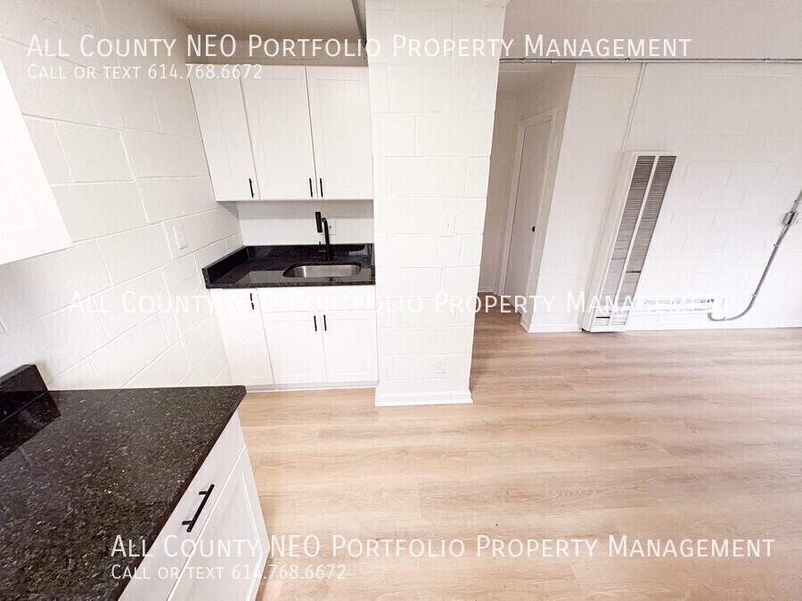 362 Woodland Ave - Photo 7 of 14