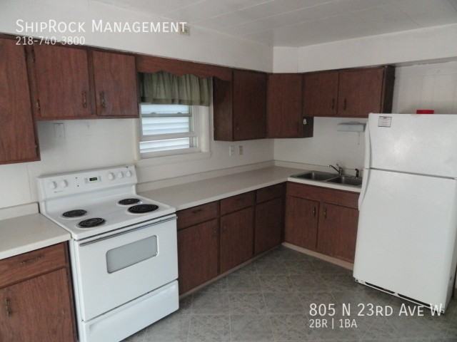 805 N 23rd Ave W - Photo 6 of 6