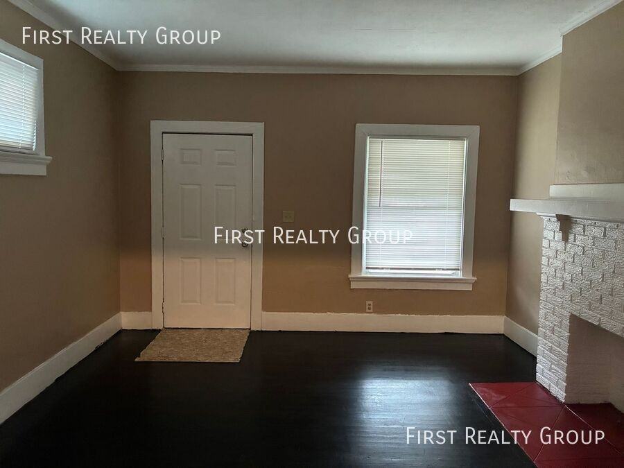 1515 Wyoming St - Photo 3 of 14