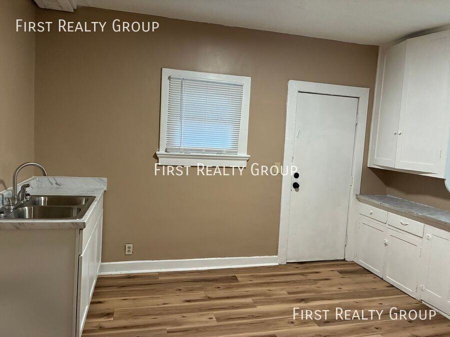 1515 Wyoming St - Photo 7 of 14