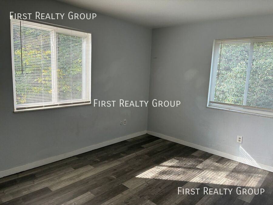 5620 N Main St #205 - Photo 7 of 9