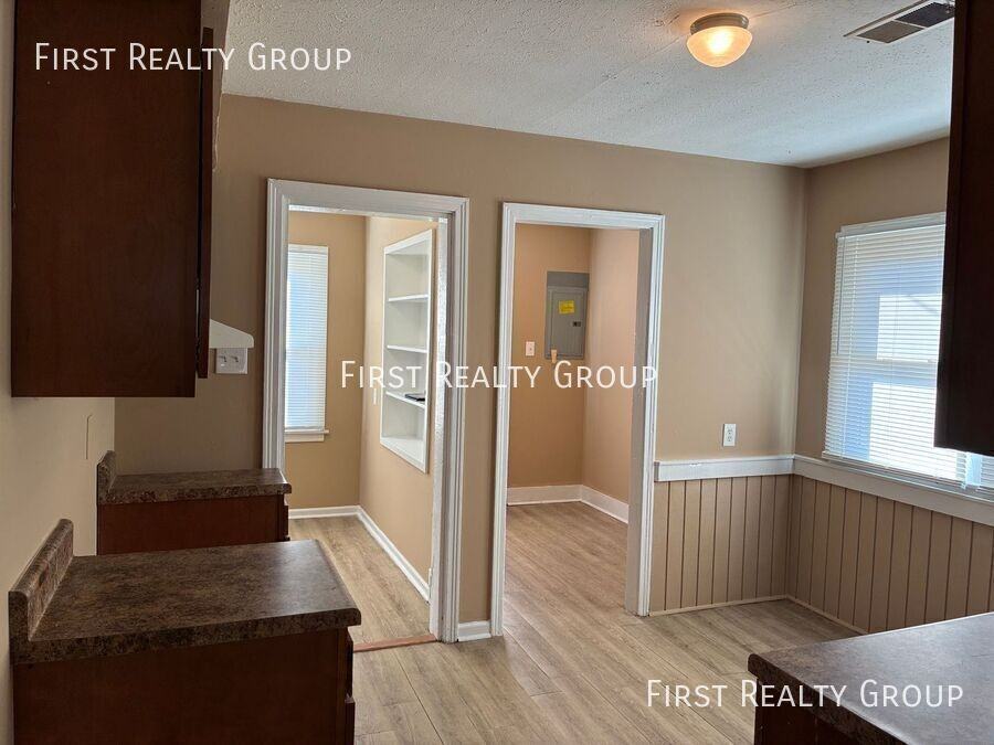 415 Alexander Dr - Photo 4 of 10