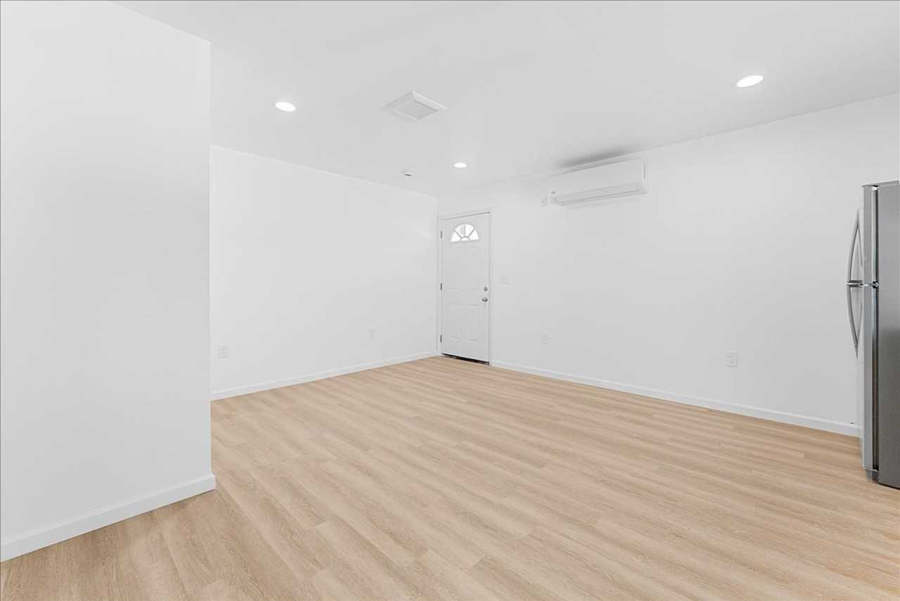 854 W 134th St #854 - Photo 4 of 9