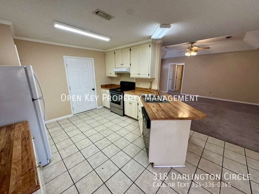 318 Darlington Cir - Photo 4 of 22