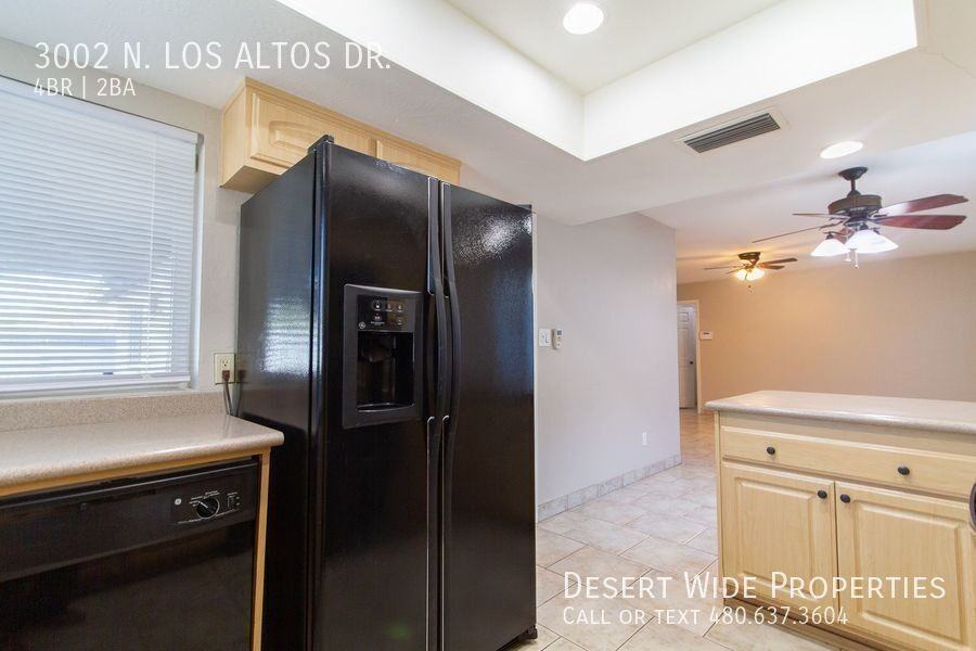 3002 N Los Altos Dr - Photo 5 of 18