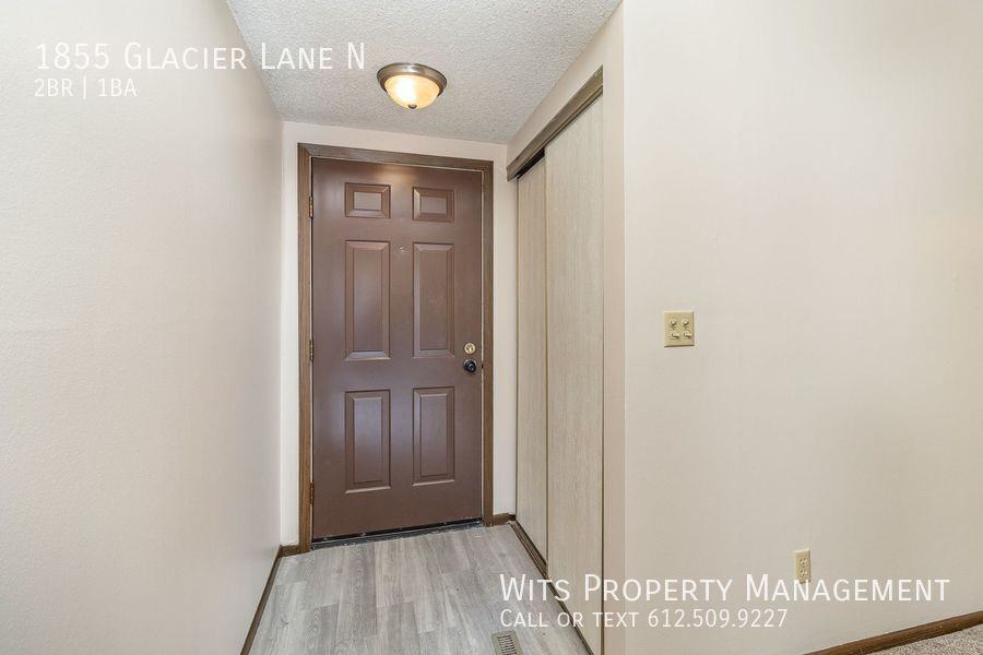 1855 Glacier Ln N - Photo 4 of 24