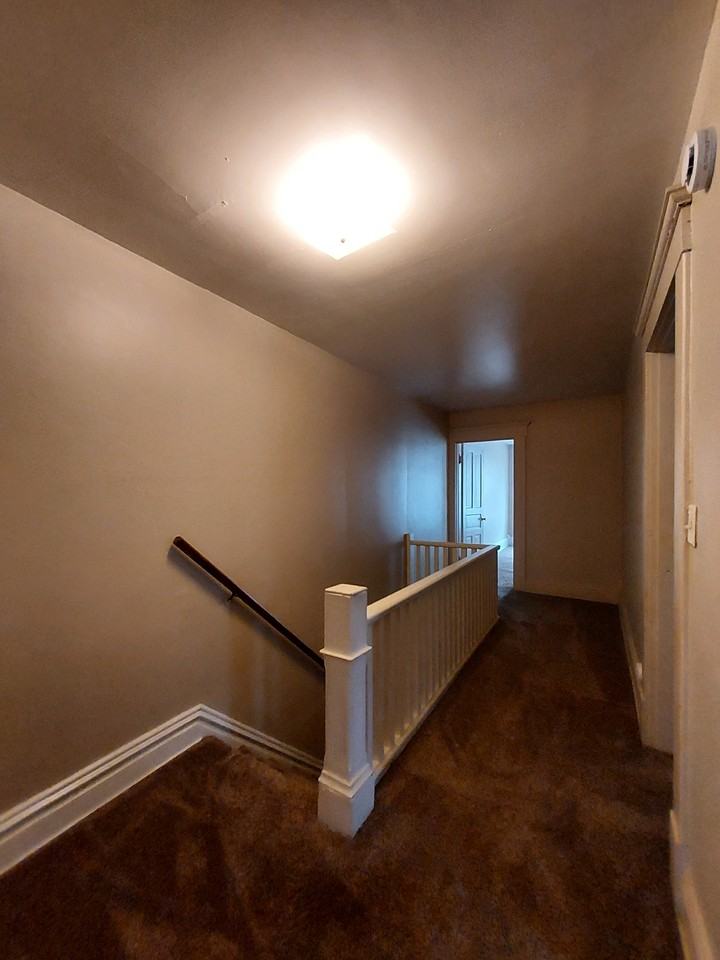 70 Fairfield Ave - Photo 5 of 13