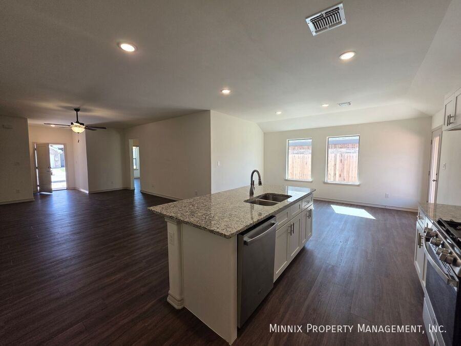 6009 Kauffman Dr - Photo 3 of 18