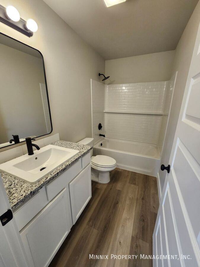 14502 Paris Ave - Photo 4 of 6