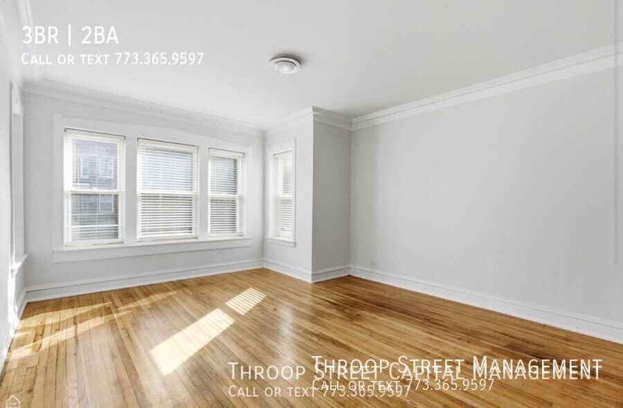 6132 S Vernon Ave Apt 3n - Photo 7 of 12