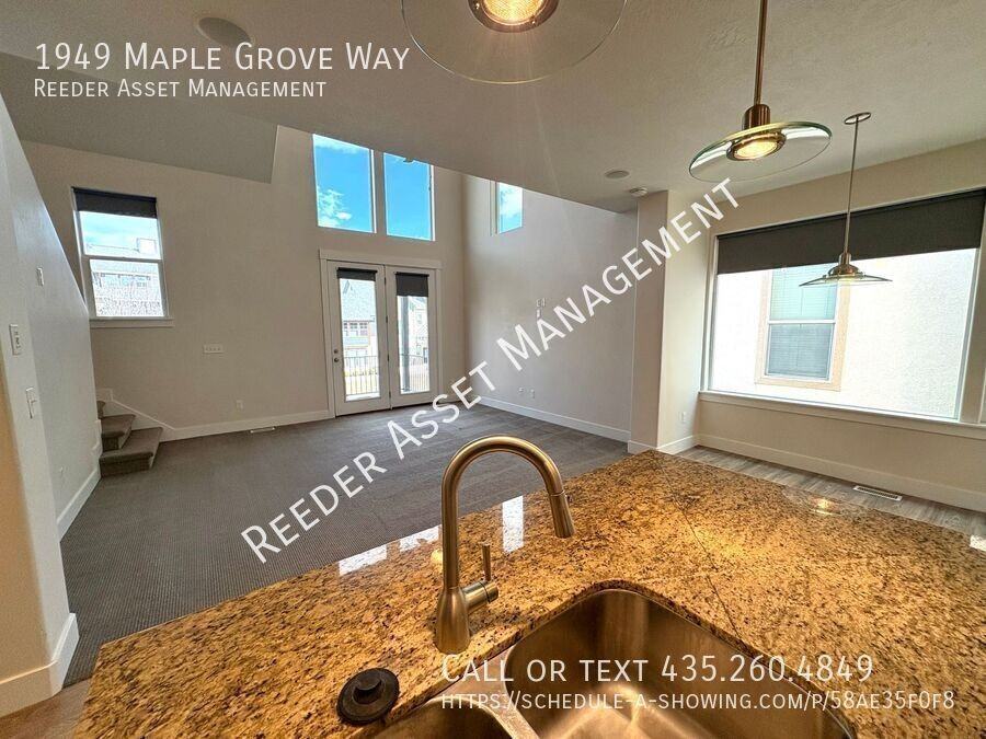 1949 Maple Grove Way - Photo 7 of 25