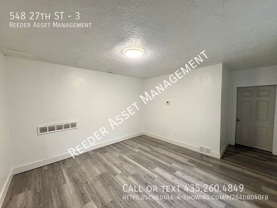 548 27th St #3 - Photo 5 of 9