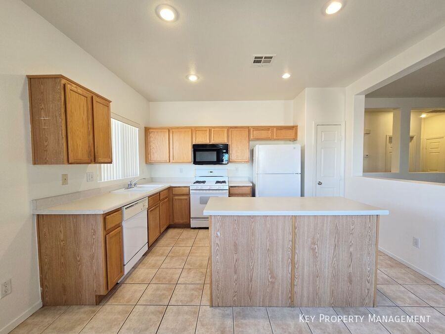 184 Mount Earl Ave - Photo 6 of 28