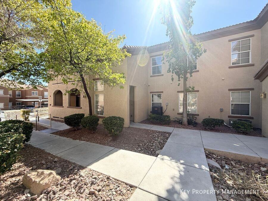 3915 Legend Hills St #203 - Photo 2 of 28