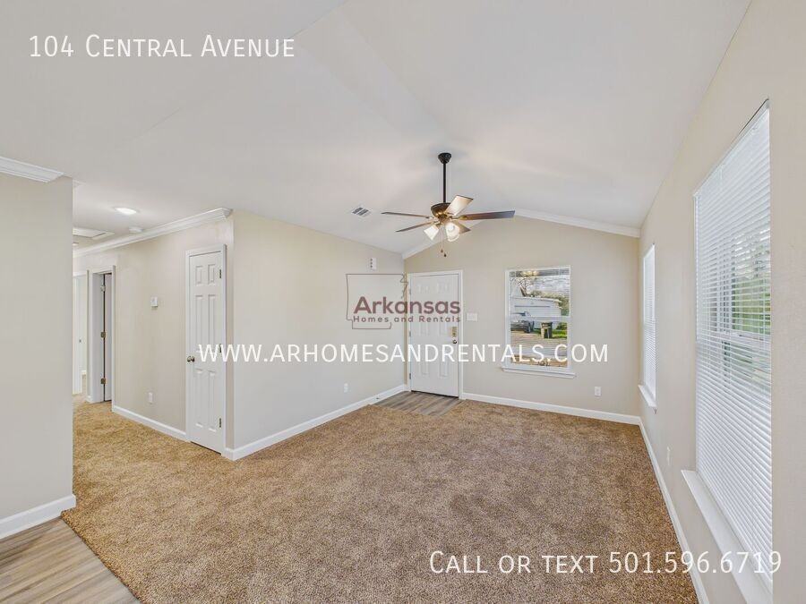 104 Central Ave - Photo 2 of 12