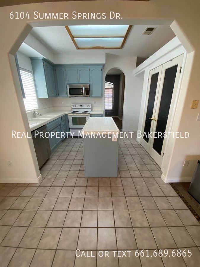 6104 Summer Springs Dr - Photo 7 of 19