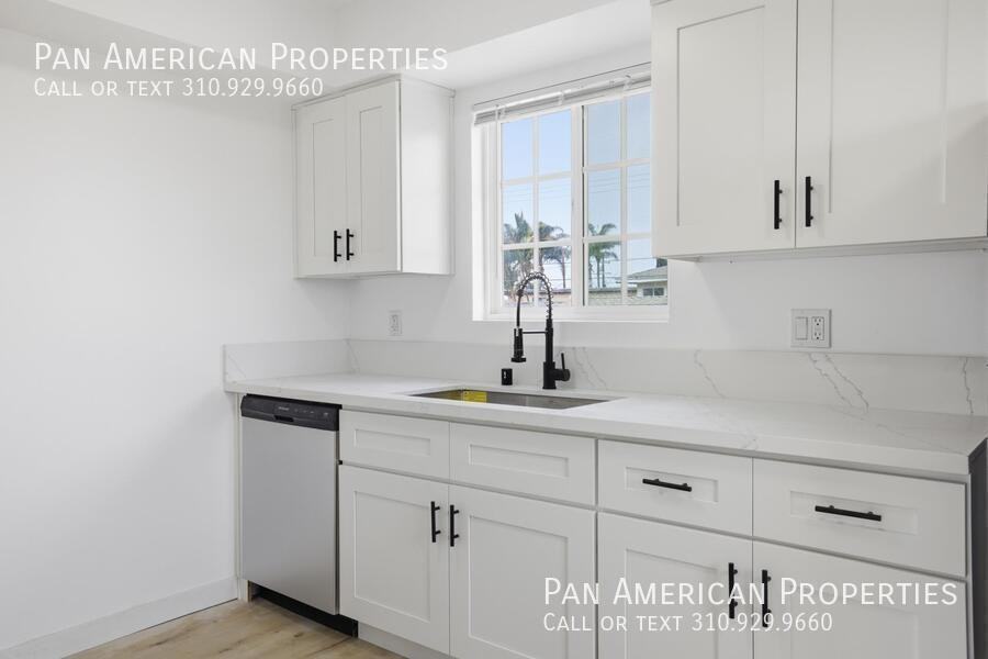 10019 Flora Vista St #4 - Photo 5 of 19