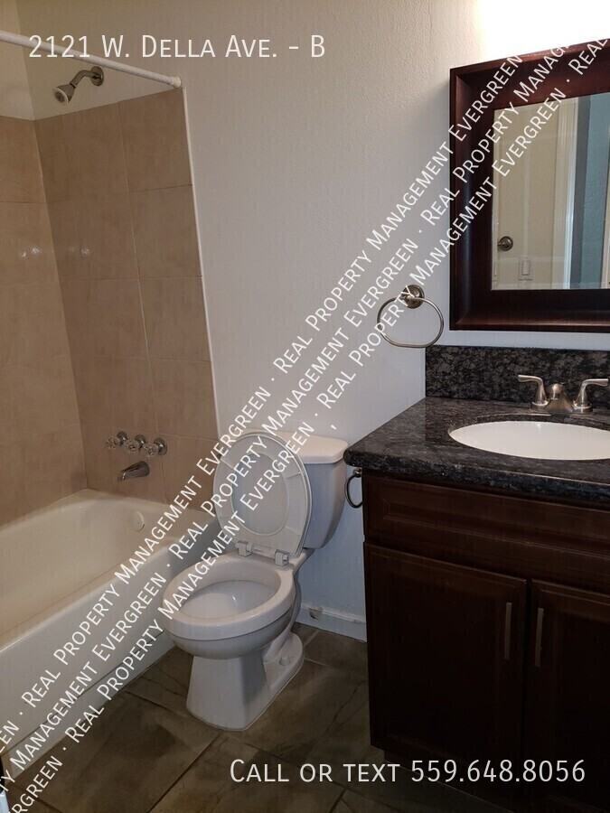 2121 W Della Ave #B - Photo 5 of 10