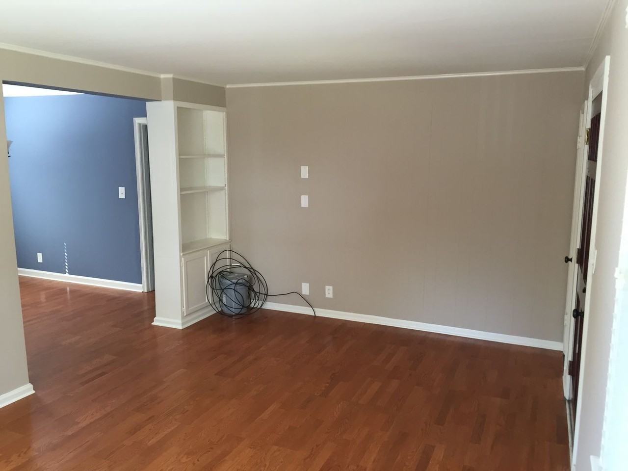 401 Chapel Ave - Photo 4 of 11