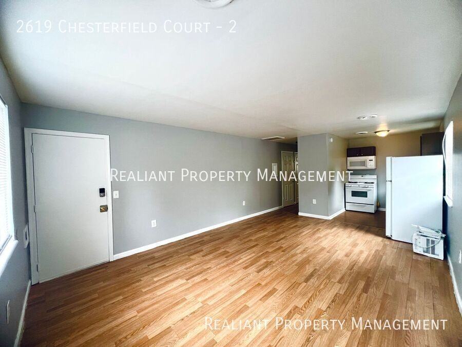 2619 Chesterfield Ct #2 - Photo 3 of 7