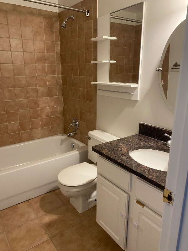 5205 Cannes Ct - Photo 3 of 5